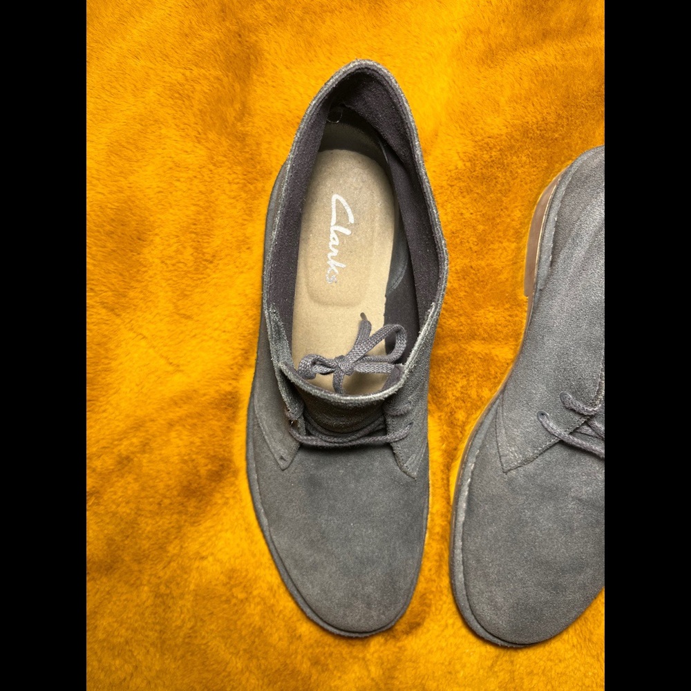 Clarks • Suede Boot - Picture 2 of 6